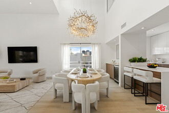 10630 Wilkins Ave in Los Angeles, CA - Building Photo - Building Photo