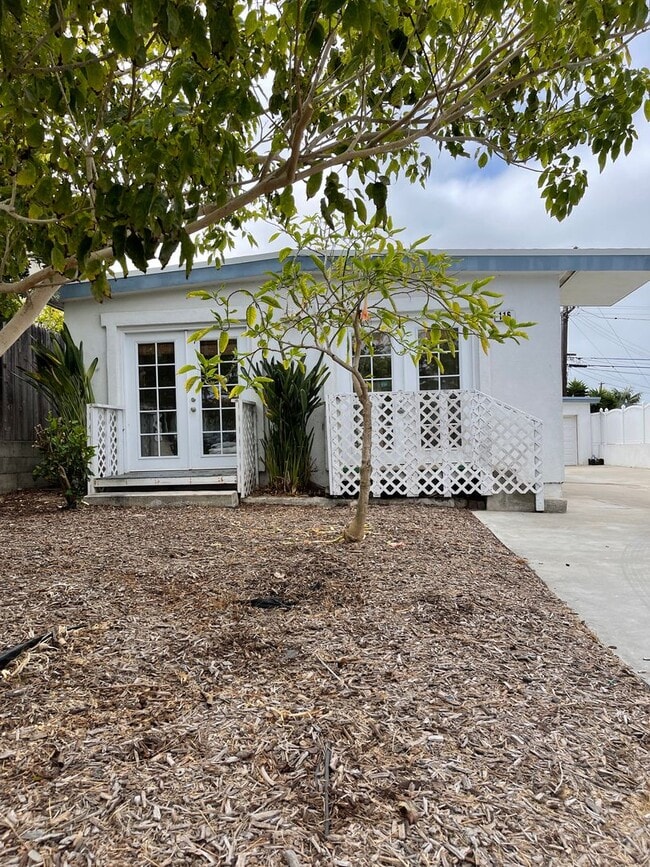 116 Avenida Dominguez in San Clemente, CA - Building Photo - Building Photo