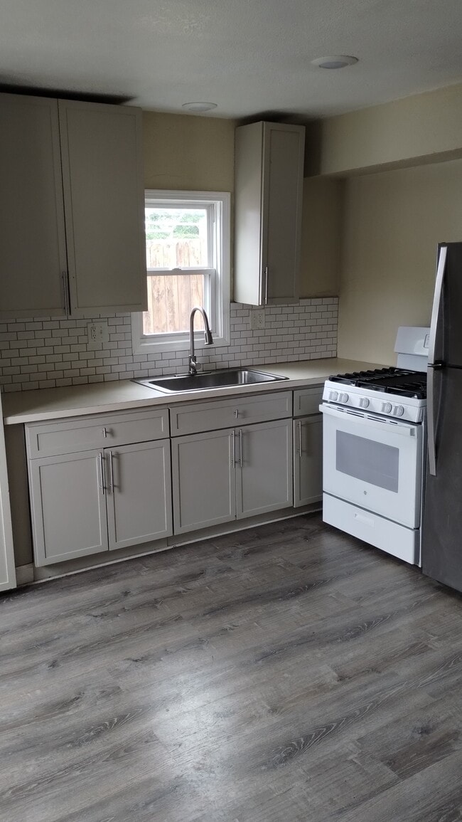 property at 1225 S Cedar Ave