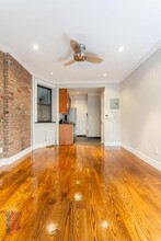 380 E 10th St in New York, NY - Building Photo - Building Photo