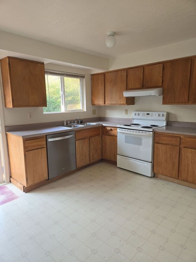 2804 Donovan Ave in Bellingham, WA - Building Photo - Building Photo