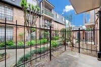 2400 N Braeswood Blvd photo'