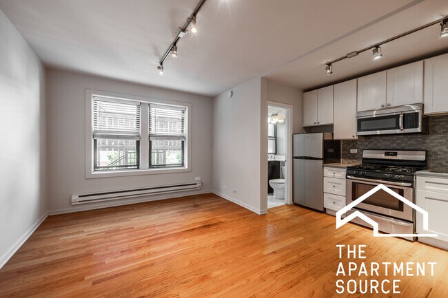 2838 W Palmer St, Unit 306 in Chicago, IL - Building Photo - Building Photo