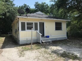 622 Ave S NE in Winter Haven, FL - Building Photo
