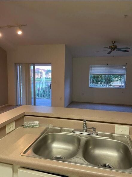 property at 131 SW Palm Dr