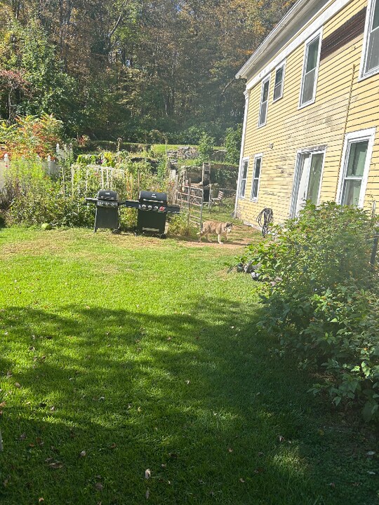 30 Wall St in Coventry, CT - Building Photo