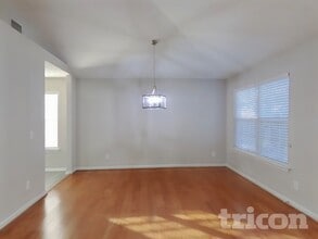 2103 Academy Way in La Vergne, TN - Building Photo - Building Photo