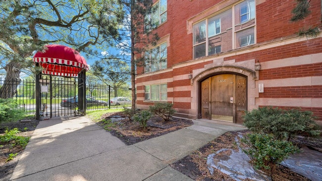 5150 S King Dr in Chicago, IL - Foto de edificio - Building Photo
