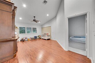 1002 NW 105th Way in Plantation, FL - Foto de edificio - Building Photo