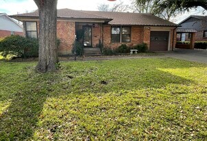1848 Swan Dr in Dallas, TX - Building Photo