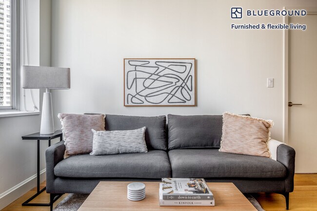 420 E 54th St in New York, NY - Building Photo - Building Photo