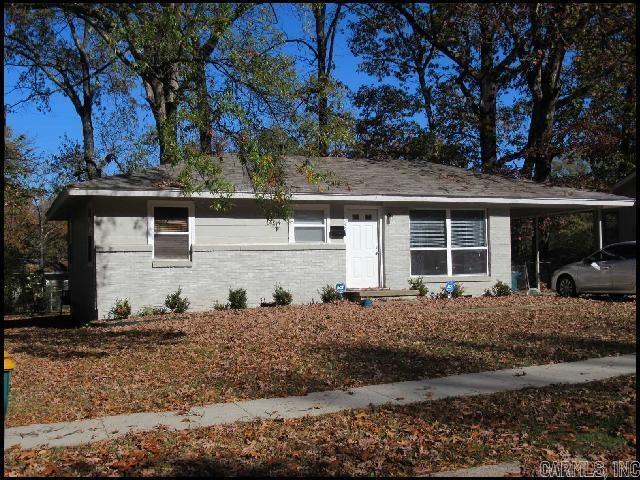 property at 26 S Wakefield Dr