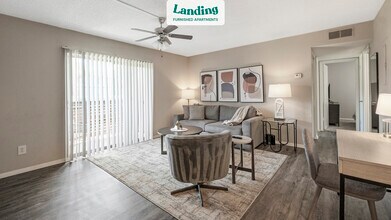 501 116th Ave N, Unit 17.863874 in St. Petersburg, FL - Foto de edificio - Building Photo