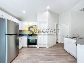 9473 N Athenia Dr in Citrus Springs, FL - Building Photo - Building Photo