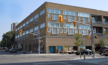 276 King St W in Kitchener, ON - Building Photo - Building Photo