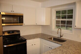 963 Happy Hollow Rd in Dahlonega, GA - Building Photo - Building Photo