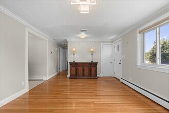 58 Rustcraft Rd in Dedham, MA - Building Photo - Building Photo