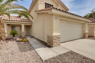 2414 Worchester Rd in Henderson, NV - Building Photo - Building Photo