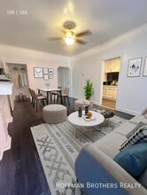 687 Shatto Pl in Los Angeles, CA - Foto de edificio - Building Photo