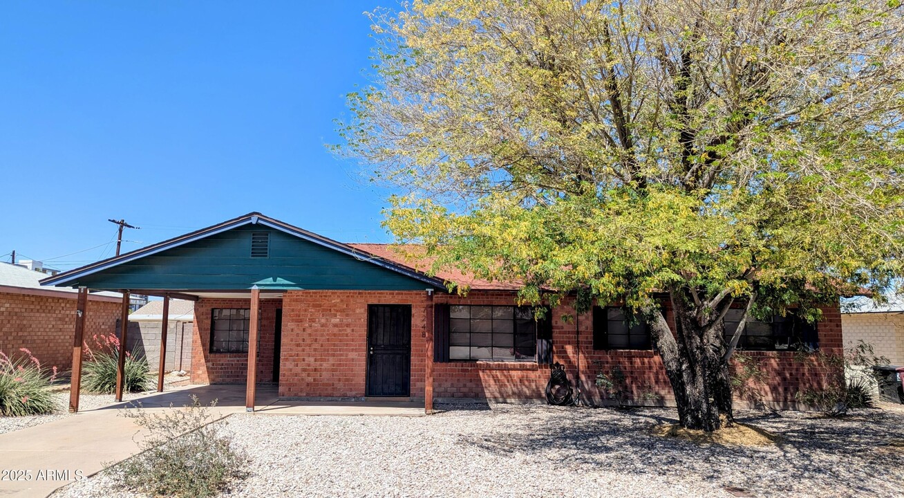 7248 E Granada Rd in Scottsdale, AZ - Foto de edificio