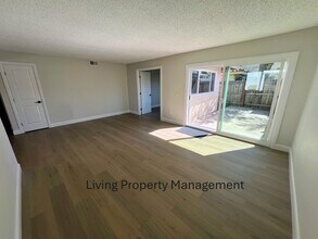 18912 Valley Cir in Huntington Beach, CA - Building Photo - Building Photo