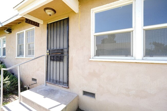 21835 Dracaea Ave in Moreno Valley, CA - Building Photo - Building Photo