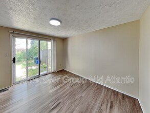 17211 Epsilon Pl in Rockville, MD - Building Photo - Building Photo