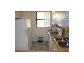 8433 Forest Hills Dr in Coral Springs, FL - Building Photo - Building Photo