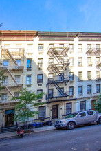 East 87th Street Apartments in New York, NY - Building Photo - Building Photo