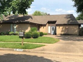 15310 Glenwood Park Dr in Houston, TX - Building Photo