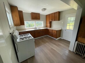 8 Heer Dr in Fulton, NY - Building Photo - Building Photo