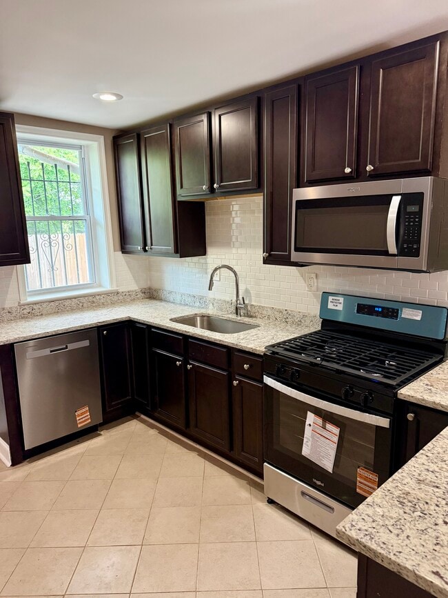 property at 1722 E Lanvale St