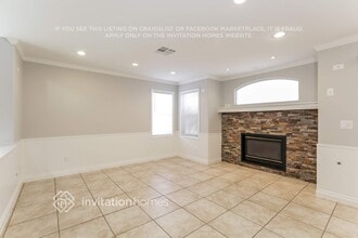 904 Autumn Royal Ln in Las Vegas, NV - Foto de edificio - Building Photo