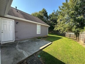 10629 Pine Forest Ln in Jonesboro, GA - Building Photo - Building Photo