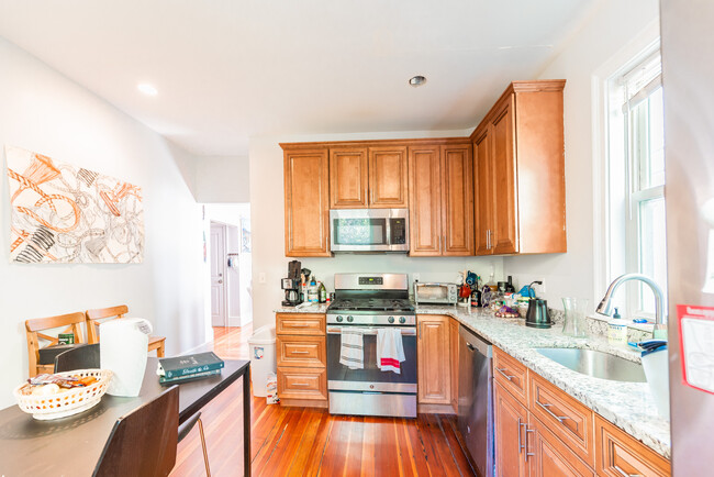 26 Boylston St, Unit 2 in Boston, MA - Building Photo - Building Photo