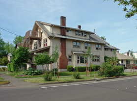 242 NW 15th Apartments