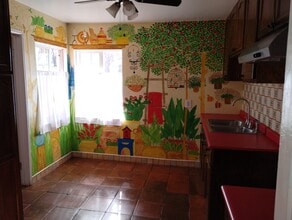 5780 Wilson Ave in South Gate, CA - Foto de edificio - Building Photo