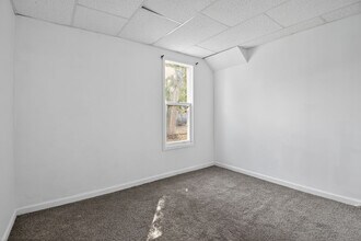 1522 W Widenham St in Peoria, IL - Building Photo - Building Photo