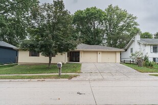 13103 Lillian St in Omaha, NE - Building Photo