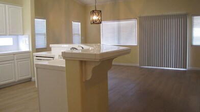 11604 Privet Pl in Bakersfield, CA - Building Photo - Building Photo