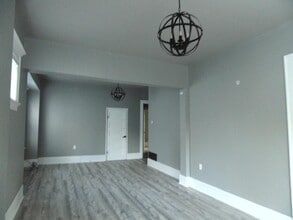 2829 W Juneau Ave in Milwaukee, WI - Building Photo - Building Photo
