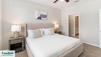 2300 Tapestry Park Dr, Unit 2250-305 in Land O Lakes, FL - Foto de edificio - Building Photo