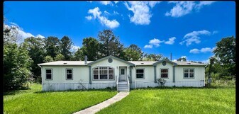 24450 Cunningham Dr in Porter, TX - Building Photo