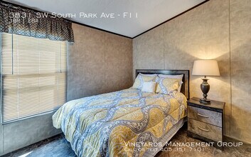 3831 SW South Park Ave-Unit -F11 in Topeka, KS - Building Photo - Building Photo