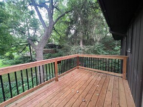 3807 Maquoketa Dr in Des Moines, IA - Foto de edificio - Building Photo