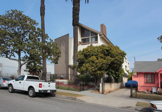 1421 16th St in Santa Monica, CA - Foto de edificio - Building Photo