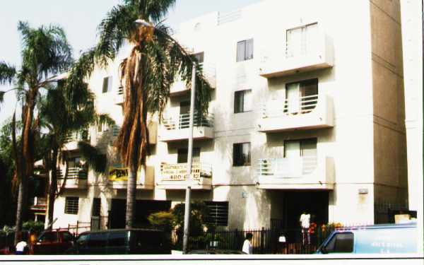 501 Grand View St in Los Angeles, CA - Foto de edificio