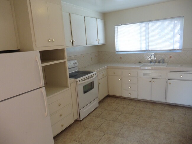 141 Towne Terrace, Unit 15 in Los Gatos, CA - Foto de edificio - Building Photo