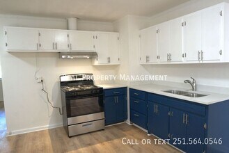 4060 Cresthaven Rd in Mobile, AL - Building Photo - Building Photo