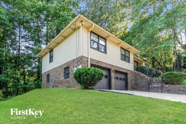 3500 Ridgecrest Dr in Birmingham, AL - Building Photo - Building Photo